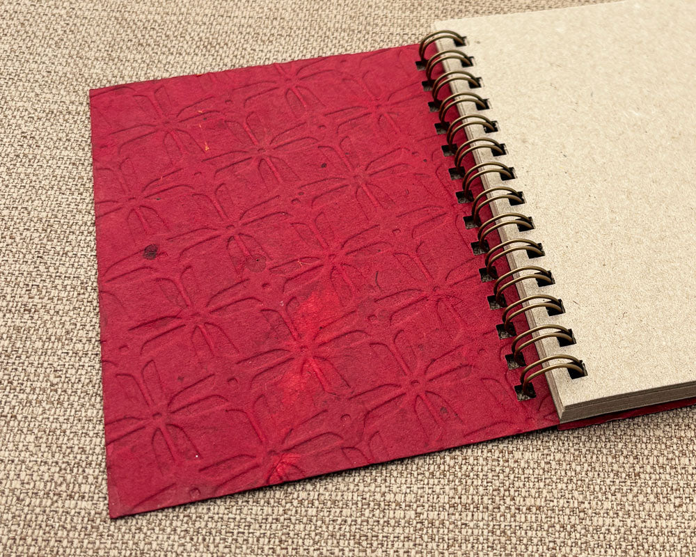Small embossed notebook Pinwheel burgundy
