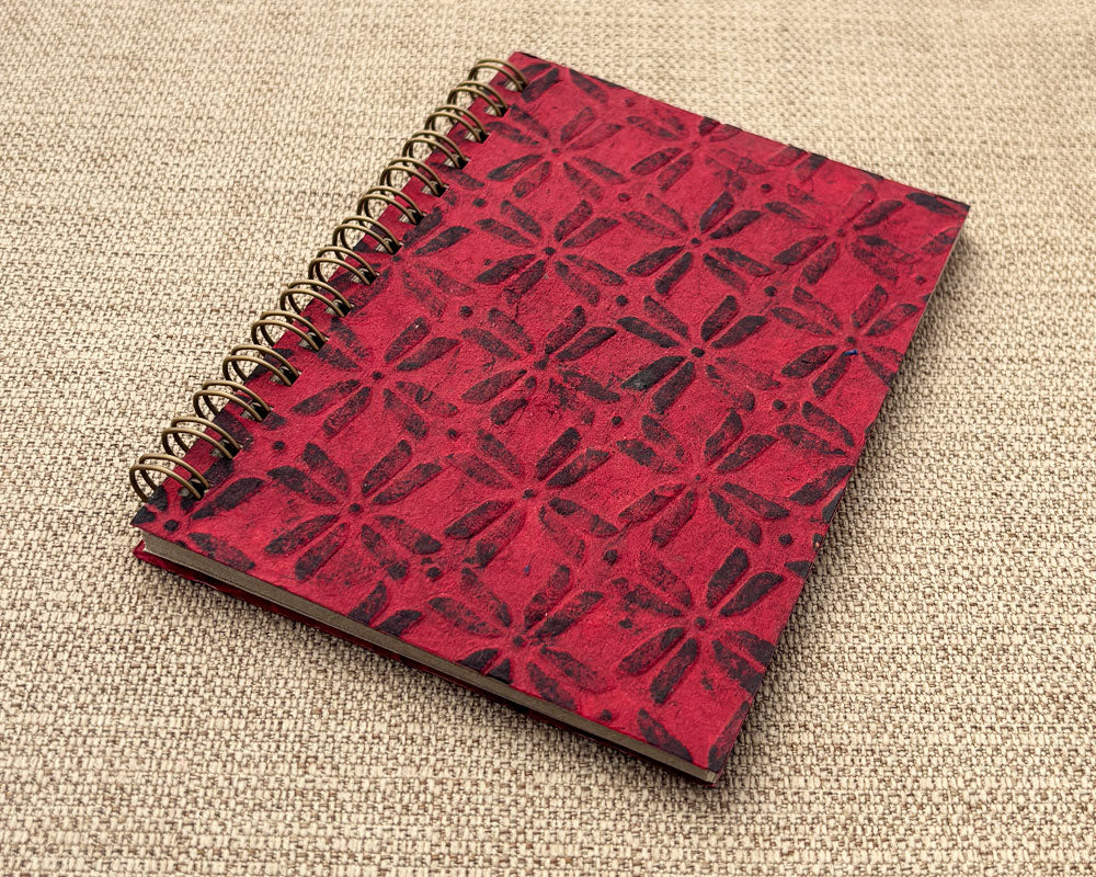 Small embossed notebook Pinwheel burgundy