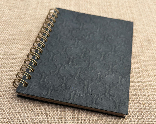 Small embossed notebook Black Trellis