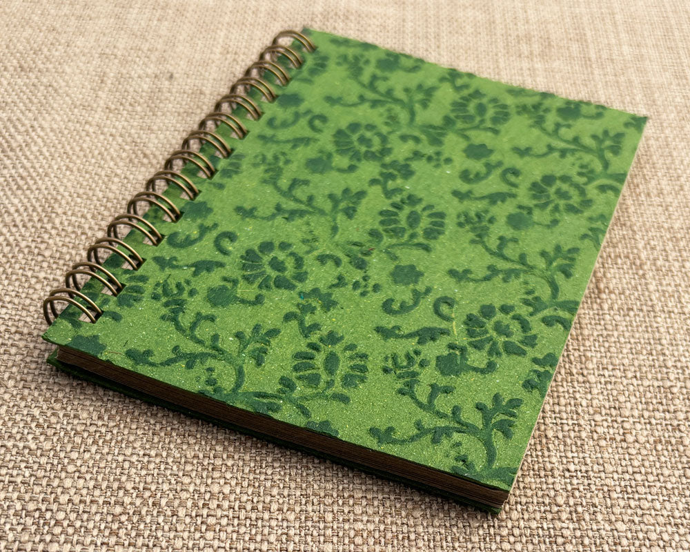 Small embossed notebook Green Floral
