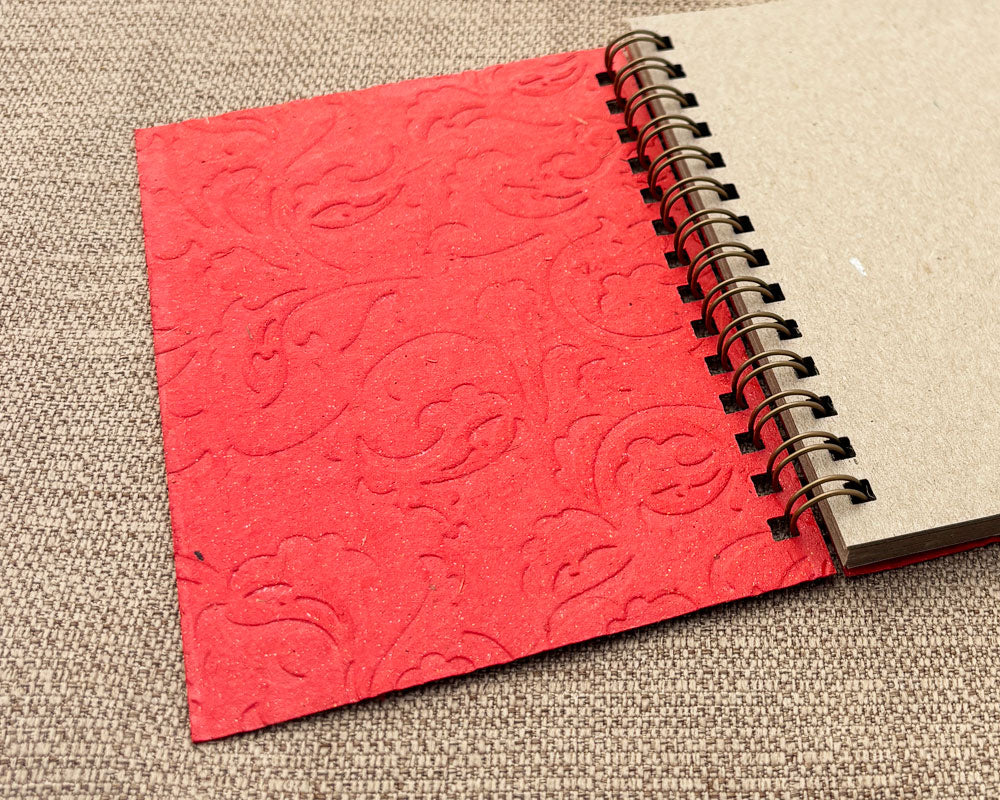 Small embossed notebook Paisley Red