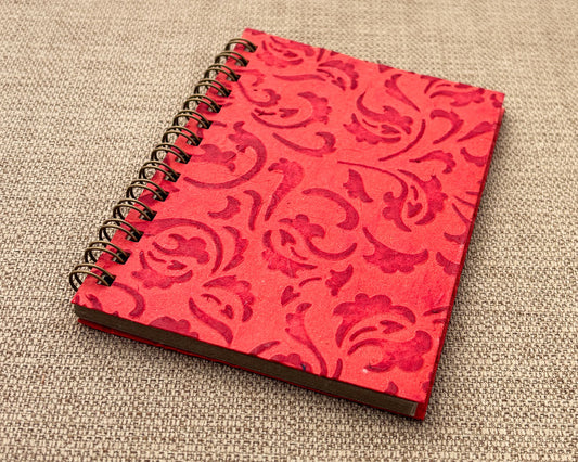 Small embossed notebook Paisley Red