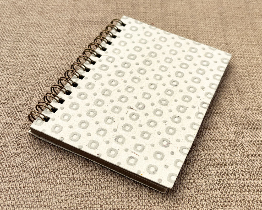 Small embossed notebook White Spotty