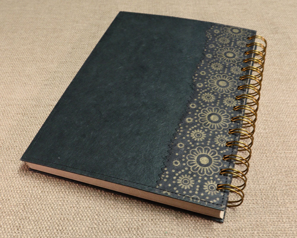 A5 Notebook Black Daisy
