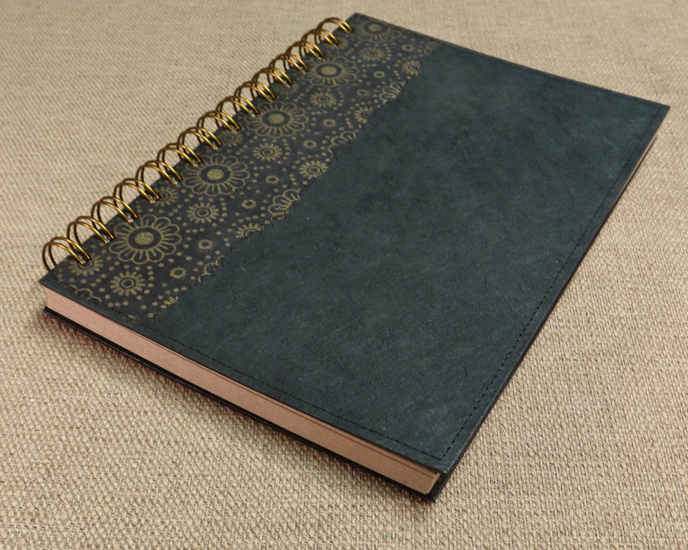 A5 Notebook Black Daisy