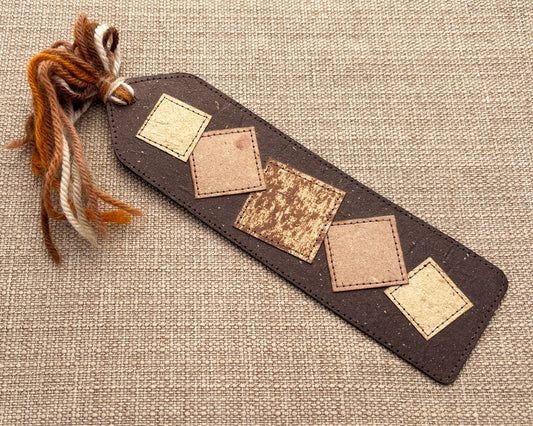 Bookmark Brown Squares B